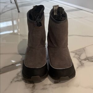 UGG Kids Gray Suede Winter Boots with Black Toe